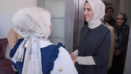 KADEM, Deprem Mağdurlarına Yardım Etmeye Devam Ediyor